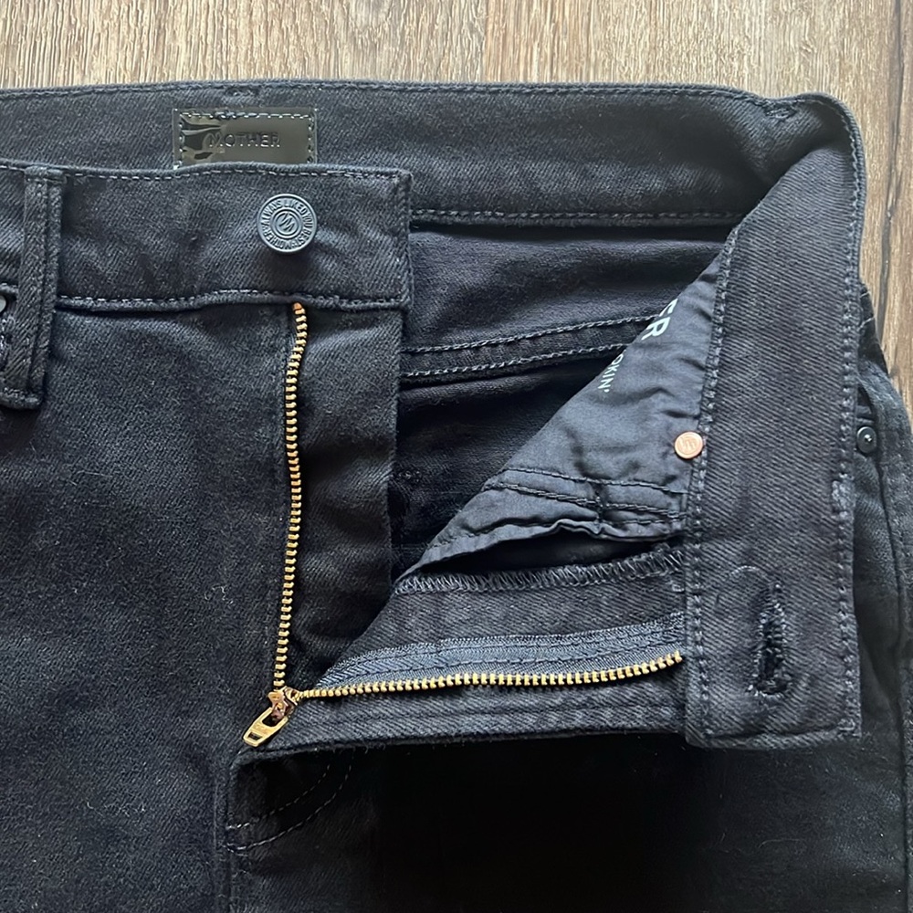 NWT Mother Denim High Waisted Smokin' Double Micro Fray Skirt size 27 - Picture 4 of 9